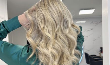 Maison La Coiffeuse : Coiffeur à Fougères