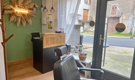Le Salon By Cécile  : Coiffeur à Curel