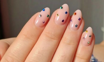 Kalizé Création (Ongle, cils, massage et strass dentaire) : Institut de beauté à Saint-Sornin