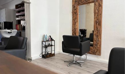 Friseursalon Merisa: Friseur in München