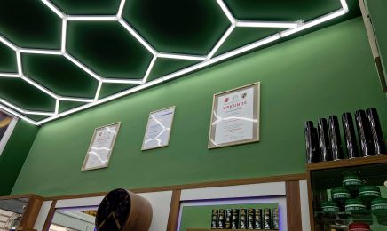 DK Hairlounge - Meisterbetrieb: Kosmetikstudio in Hamburg