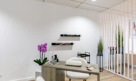 Laura Coiffure et Ongle : Manucure à Doussard
