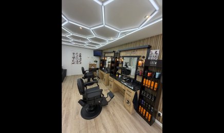 LE BARBIER DE CRÉON : Coiffeur à Créon