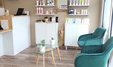 Polita  : Coiffeur à Saint-Pierre-d'Irube