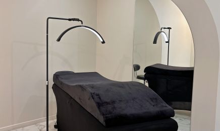 RÉYA BROW AND LASH  : Institut de beauté à Antibes