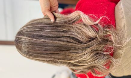 Coloriste Coiffeuse Marseille by Sahakyan : Coiffeur à Marseille