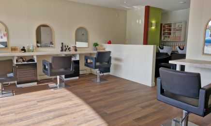 Maison C : Coiffeur à Coëx