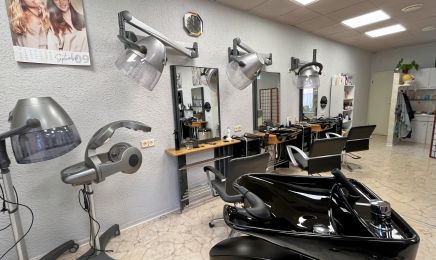 Ihr Friseur Simone Wolf: Friseur in Bernburg (Saale)