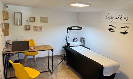 Aux Mille et un Cils : Institut de beauté à Gardanne
