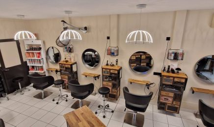 Caractère Coiffure : Coiffeur à Airvault