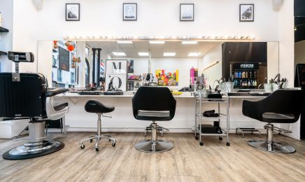 Au 84 - ARTISAN COIFFEUR AGRÉE : Coiffeur à Paris