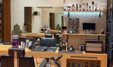 Pierre Coiffeur Barbier Indépendant ( Chez 7eme Rue ) : Coiffeur à Angers