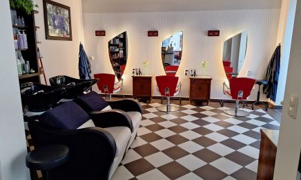 On Hair & Red Lips: Friseur in Chemnitz