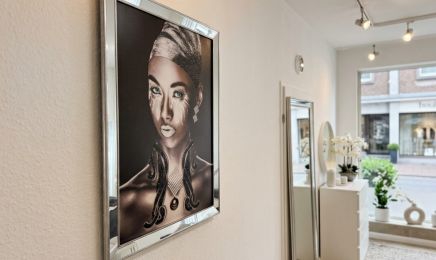 Mira Kosmetik: Nagelstudio in Siegburg