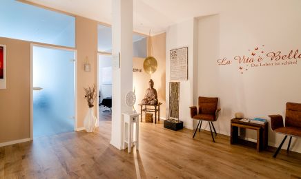 Atelier Pina Kosmetik & Massaggio: Kosmetikstudio in Frankfurt am Main