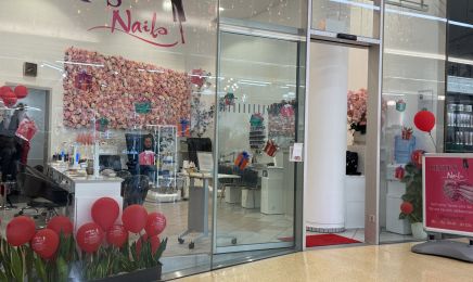 Linhs Nails Nagelstudio: Nagelstudio in München