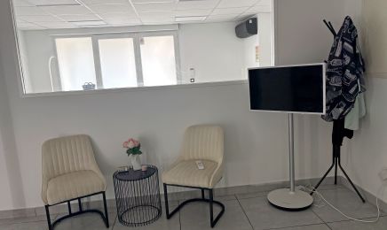  SD BEAUTY ( cryolipolyse/lifting colombien/blanchiment dentaire/spraytan/hydraface/Wavy) : Institut de beauté à Marseille