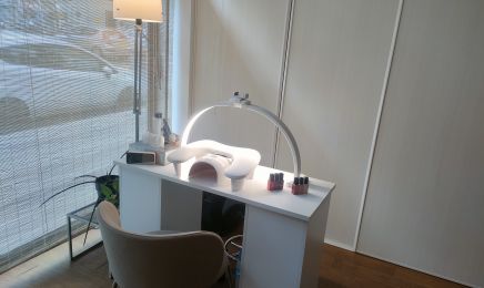 MAKE'BELLA  : Manucure à Lyon