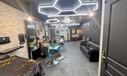 The golden barber : Coiffeur à Crest