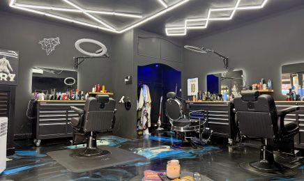 Wolf Barber : Coiffeur à Comines
