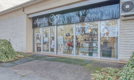 Aurélie V : Institut de beauté à Lencloître
