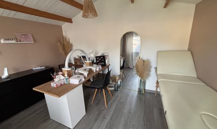 AJ Beauty’s : Manucure à Klang