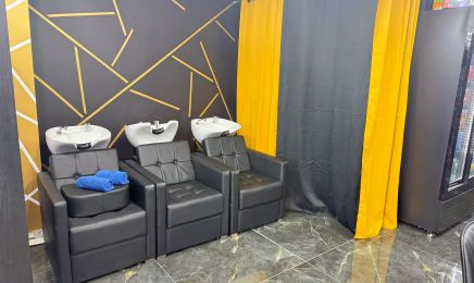 H CASA MONTANA : Coiffeur à Saint-Étienne
