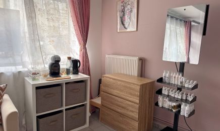 Institut 1000 et une beauté : Manucure à Commercy