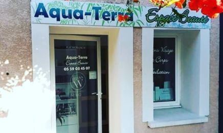 Espace Beauté Aqua-Terra : Manucure à Anglet