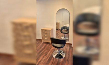Le fauteuil de Morgane (1932 by S Coiffure) : Institut de beauté à Saint-Cergues