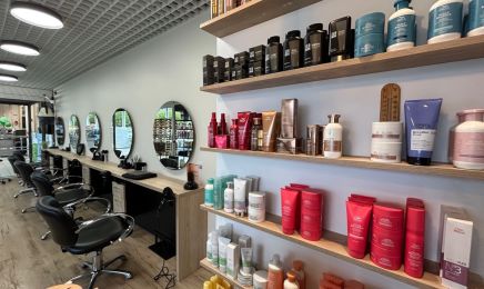 Version Originale : Coiffeur à Faverges-Seythenex