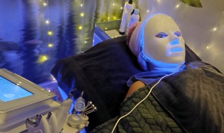Jennylovetea : Institut de beauté à Crespin