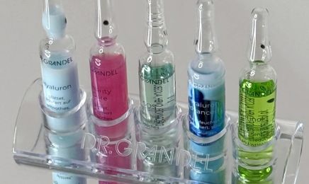 Mina'Cure : Manucure à Schaerbeek