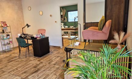 Joelle Maison de Beauté : Manucure à Bonifacio