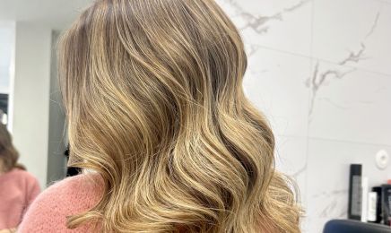 Maison La Coiffeuse : Coiffeur à Fougères