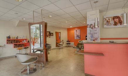 Brun de folie : Coiffeur à Plémet