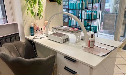 Cassandra S : Coiffeur à Étaples