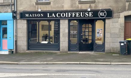 Maison La Coiffeuse : Coiffeur à Fougères