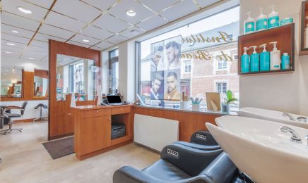 LIBERTÉ Coiffure & Esthétique  : Coiffeur à Le Neubourg