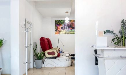 Nails Companion: Nagelstudio in München