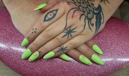 Nails & Beauté  : Manucure à Clermont-Ferrand