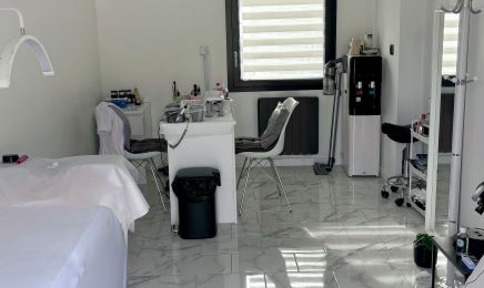 Beautybymanya : Institut de beauté à Chevigny-Saint-Sauveur