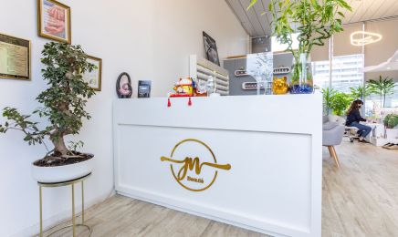 Julia Nails Bordeaux : Manucure à Bordeaux