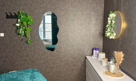L'Instant Glow : Institut de beauté à Theizé