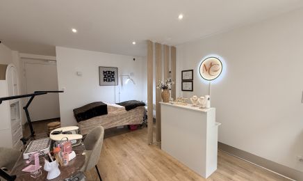 Maison Cinails : Manucure à Besançon