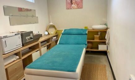 Institut de Beauté L’Instant T : Manucure à Ausson