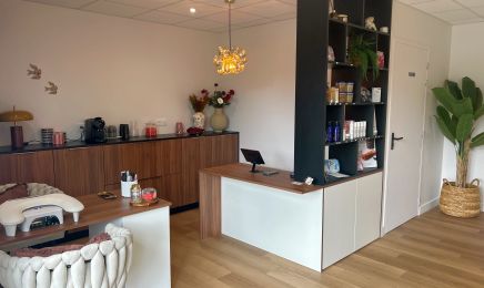 Le salon by Oxana : Manucure à Auterrive