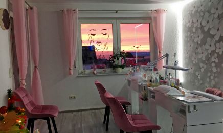 Nails and Beauty by Rut Lorenz: Kosmetikstudio in Rüdesheim am Rhein
