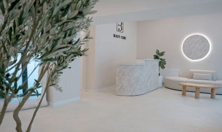 B. beauty clinic  : Coiffeur à Audincourt