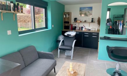 MJ Coiffure : Coiffeur à Saussay